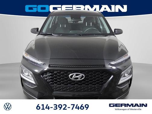 Ultra Black Pearl 2021 Hyundai KONA SE