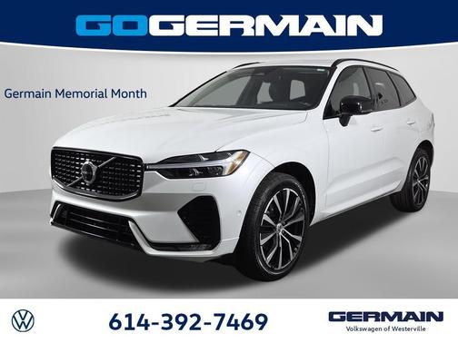 Crystal White 2023 Volvo XC60 B5 Plus Dark Theme
