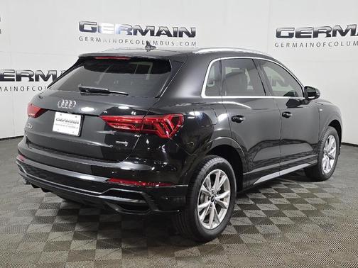 2022 Audi Q3 45 S line Premium
