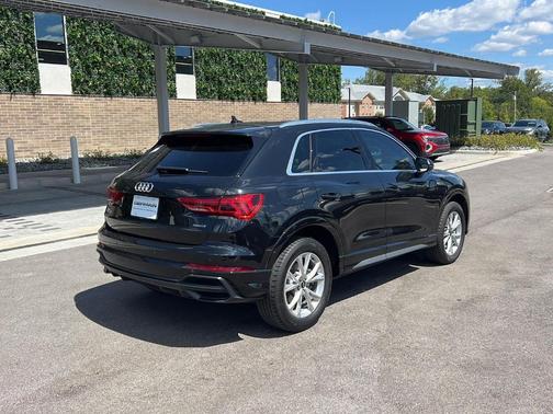 2022 Audi Q3 45 S line Premium