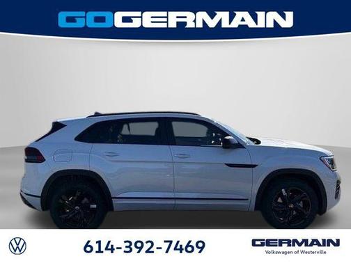 opal white pearl 2026 Volkswagen Atlas Cross Sport 2.0T SEL