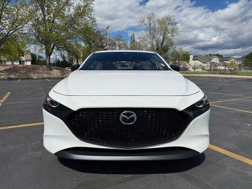Snowflake White Pearl Mica 2026 Mazda Mazda3 AWD