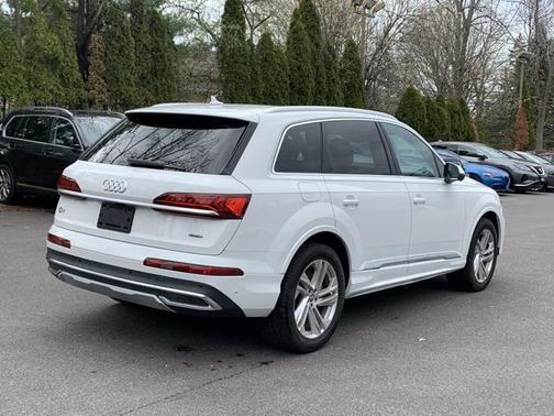 2020 Audi Q7 55 Premium Plus