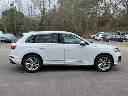 2020 Audi Q7 55 Premium Plus
