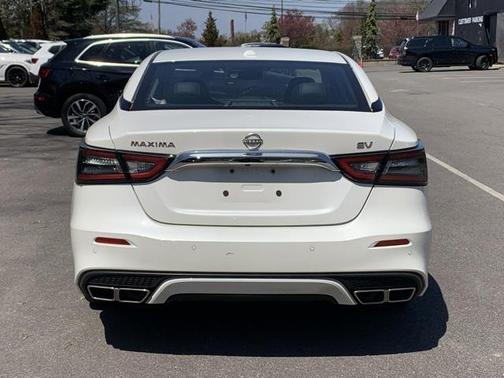 2023 Nissan Maxima SV Xtronic CVT