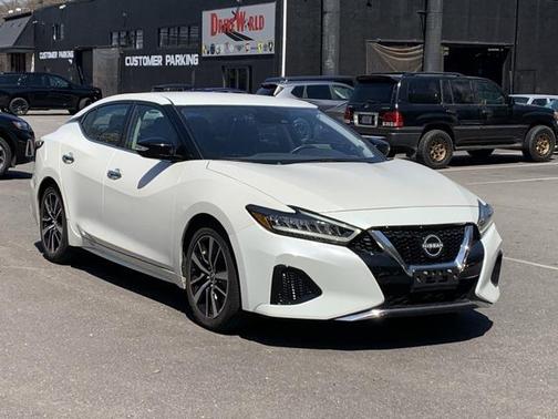 2023 Nissan Maxima SV Xtronic CVT