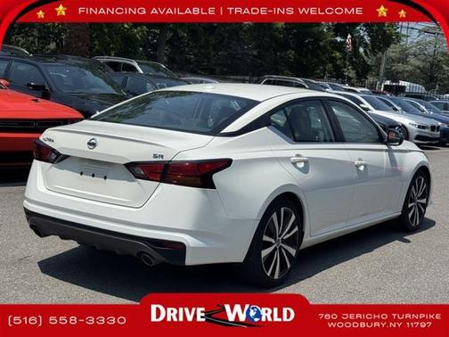 2022 Nissan Altima SR FWD