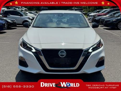 2022 Nissan Altima SR FWD