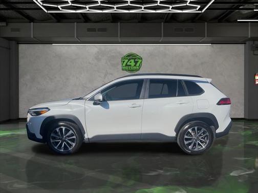 2022 Toyota Corolla Cross XLE