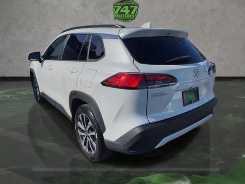 2022 Toyota Corolla Cross XLE
