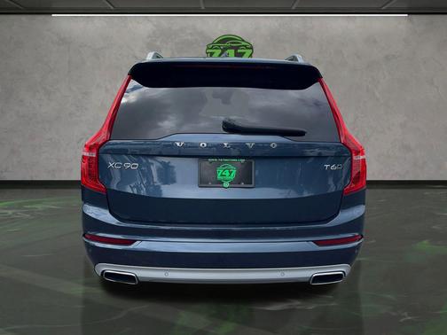 2019 Volvo XC90 T6 Momentum