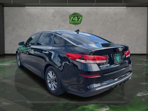 2020 Kia Optima LX