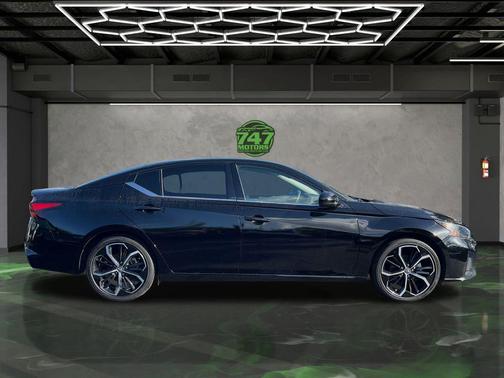 2024 Nissan Altima SR FWD