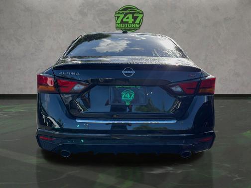 2024 Nissan Altima SR FWD