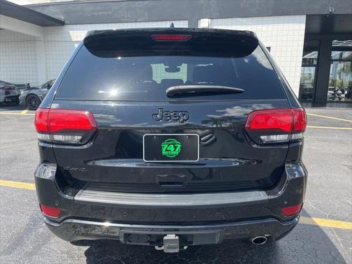 2022 Jeep Grand Cherokee Laredo