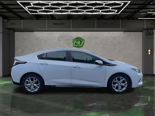 2018 Chevrolet Volt Premier