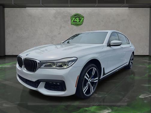 2017 BMW 750 I