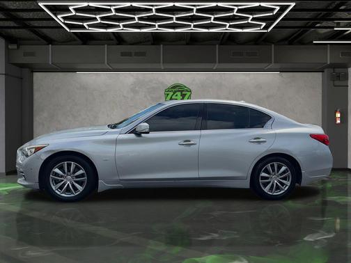 2017 INFINITI Q50 2.0T Premium