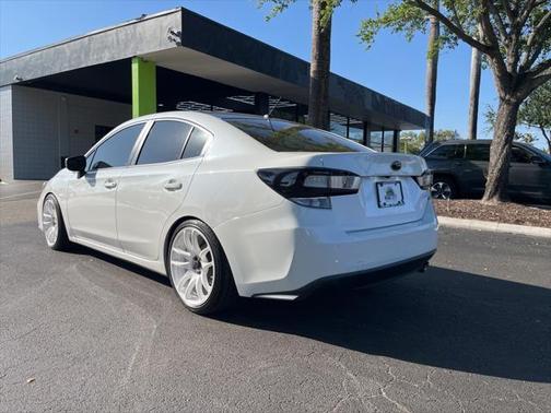 2019 Subaru Impreza 2.0i