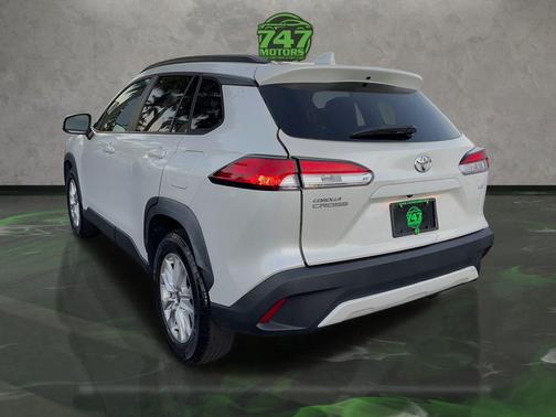 2022 Toyota Corolla Cross LE