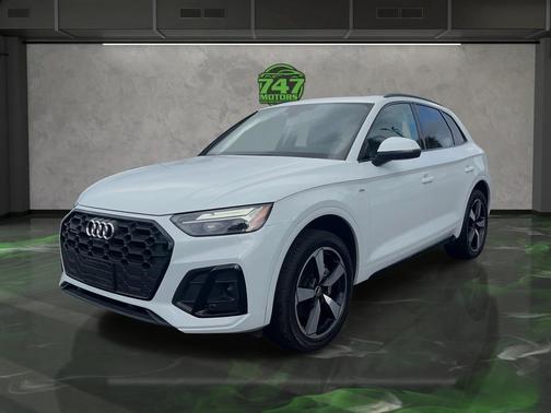 2022 Audi Q5 45 S line Premium Plus