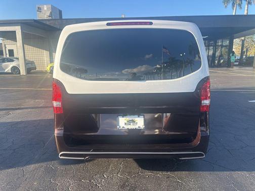 2021 Mercedes-Benz Metris Base