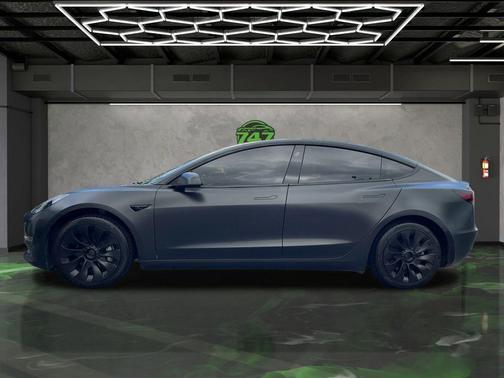 2023 Tesla Model 3 Standard Range