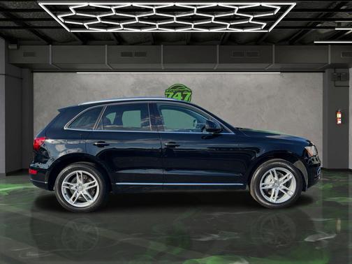 2017 Audi Q5 2.0T Premium Plus