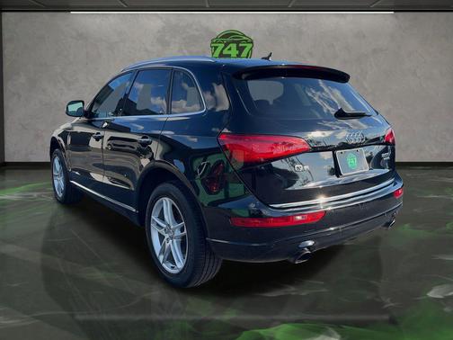 2017 Audi Q5 2.0T Premium Plus