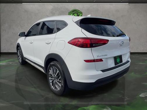 2021 Hyundai TUCSON SEL