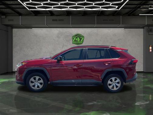2019 Toyota RAV4 LE