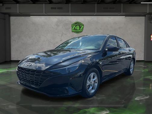 2021 Hyundai ELANTRA SE