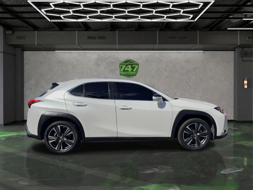 2019 Lexus UX 200 Base