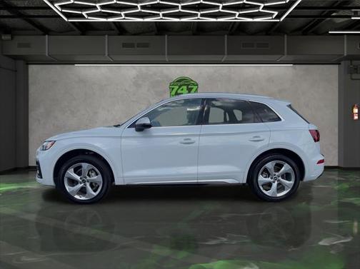 2021 Audi Q5 45 Premium Plus