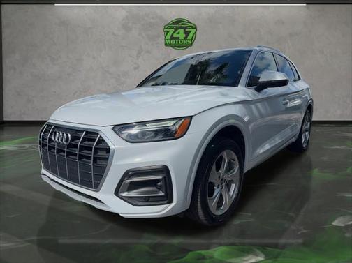 2021 Audi Q5 45 Premium Plus