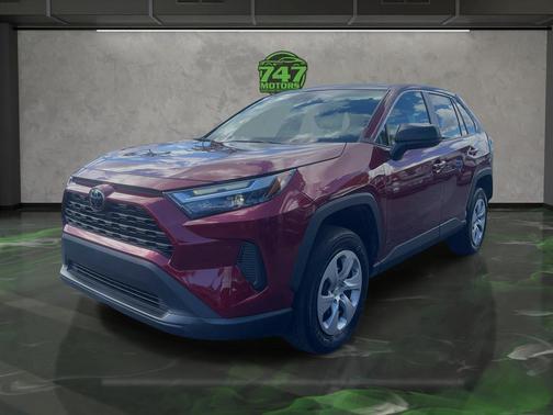 2023 Toyota RAV4 LE