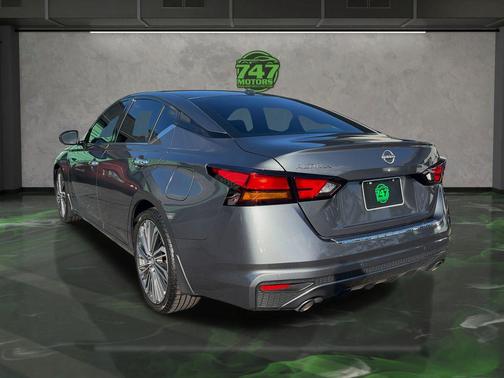 2023 Nissan Altima 2.5 SL