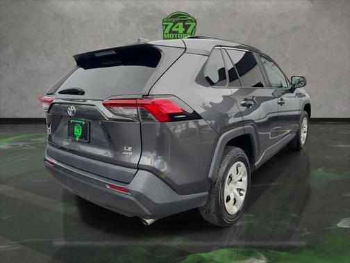 2019 Toyota RAV4 LE
