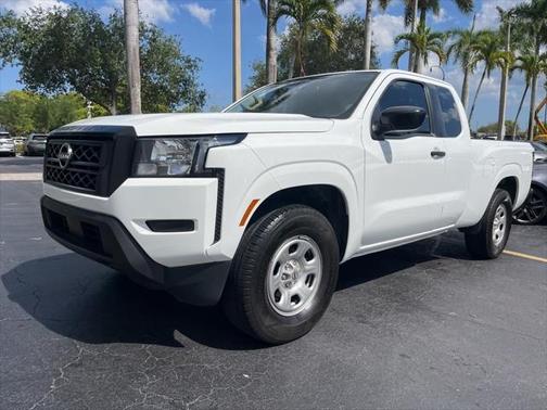 2022 Nissan Frontier S