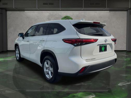 2021 Toyota Highlander L