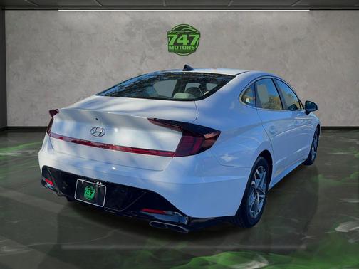 2022 Hyundai SONATA SEL