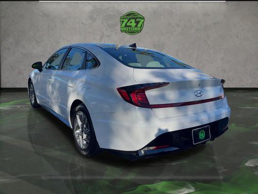 2022 Hyundai SONATA SEL