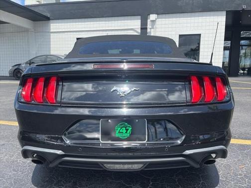 2022 Ford Mustang EcoBoost Premium