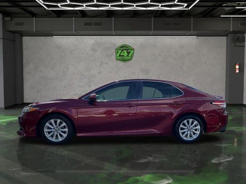2019 Toyota Camry LE