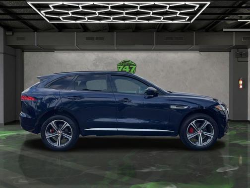 2018 Jaguar F-PACE S