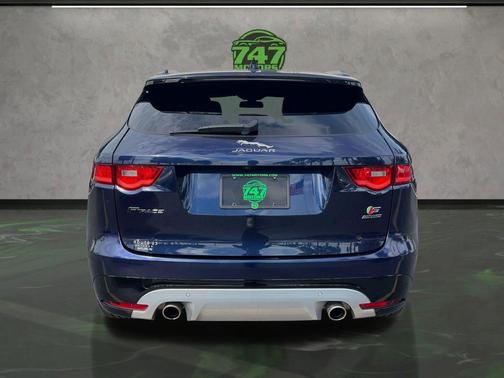 2018 Jaguar F-PACE S