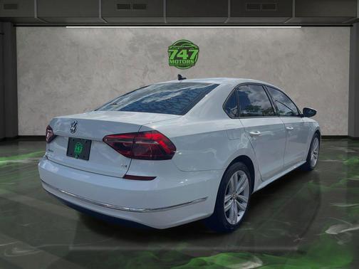 2019 Volkswagen Passat 2.0T Wolfsburg Edition