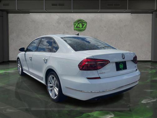 2019 Volkswagen Passat 2.0T Wolfsburg Edition