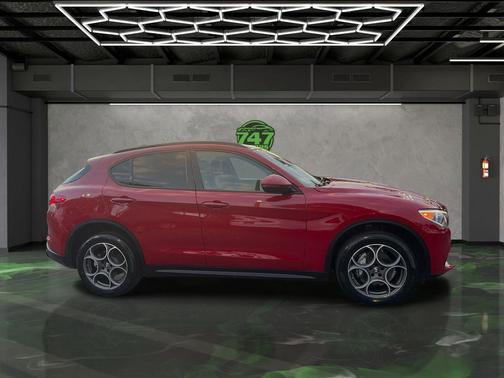 2023 Alfa Romeo Stelvio Sprint RWD