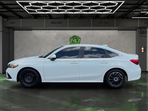 Platinum White Pearl 2022 Honda Civic LX
